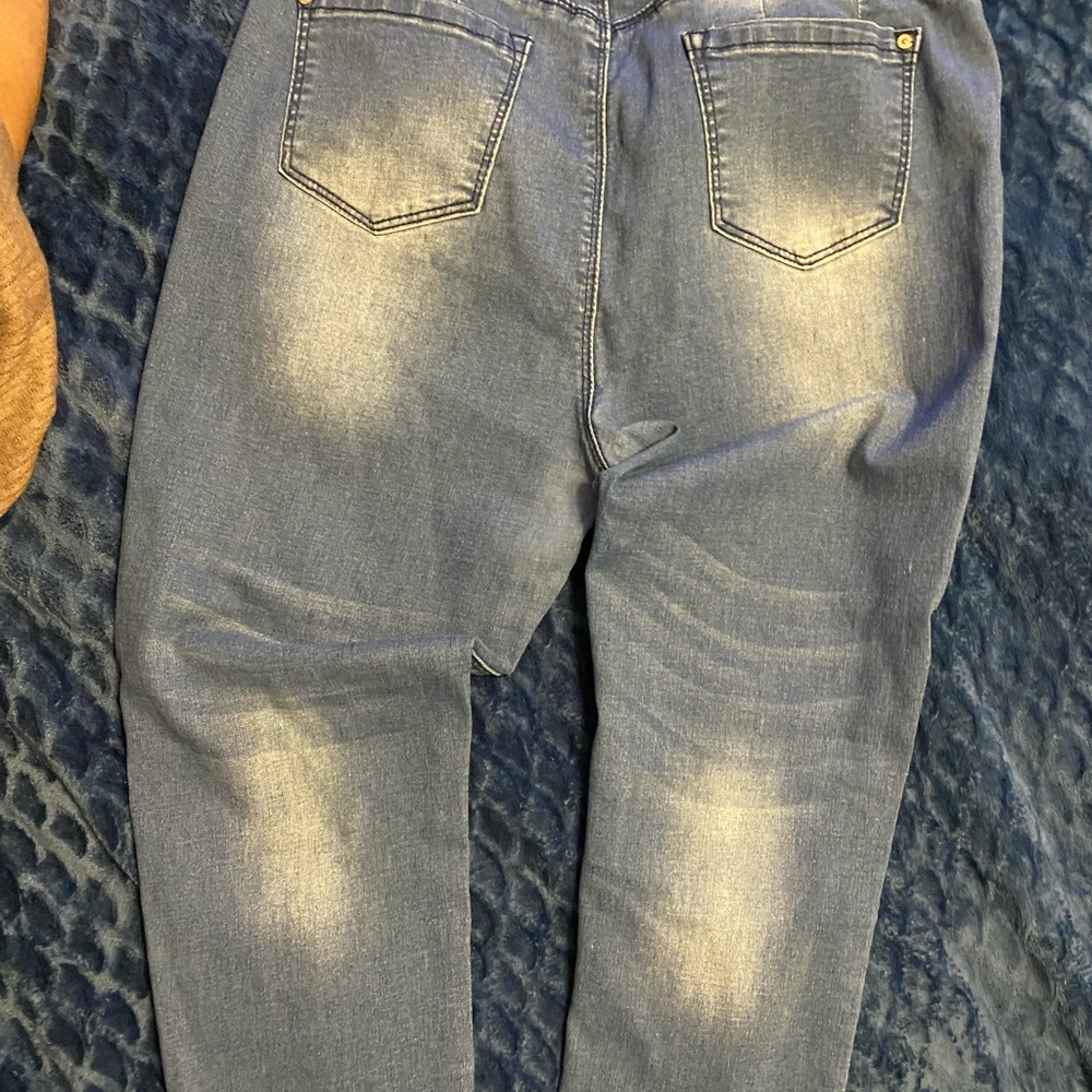 Jeans - Picture 6 of 7